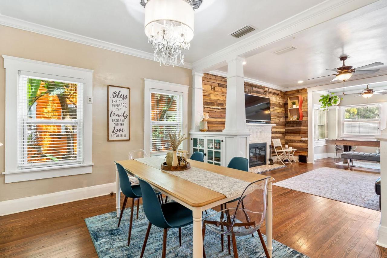 Four Different Options At One Great Location-- 1 - Spacious 3 Bed 2 Bath House Or 2- 2Nd Floor 2 Bed 1 Bath Guesthouse Or 3- 1St Floor Studio Or 3- A Tiny Home Rv Tampa Bagian luar foto