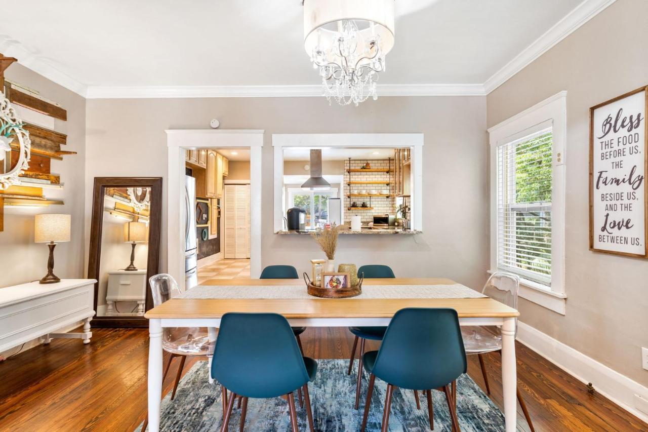 Four Different Options At One Great Location-- 1 - Spacious 3 Bed 2 Bath House Or 2- 2Nd Floor 2 Bed 1 Bath Guesthouse Or 3- 1St Floor Studio Or 3- A Tiny Home Rv Tampa Bagian luar foto